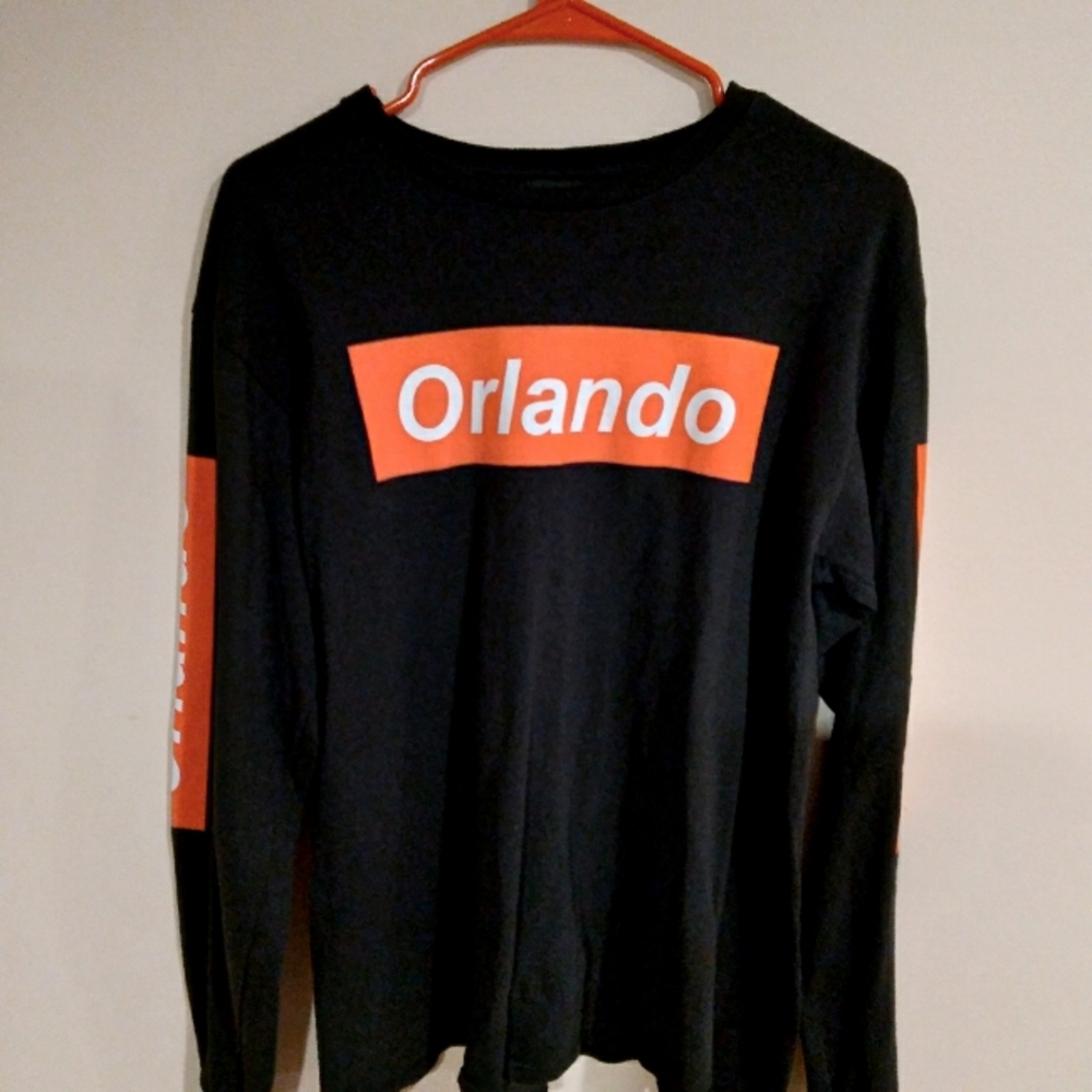 Orlando Long-Sleeve Tee-Shirt